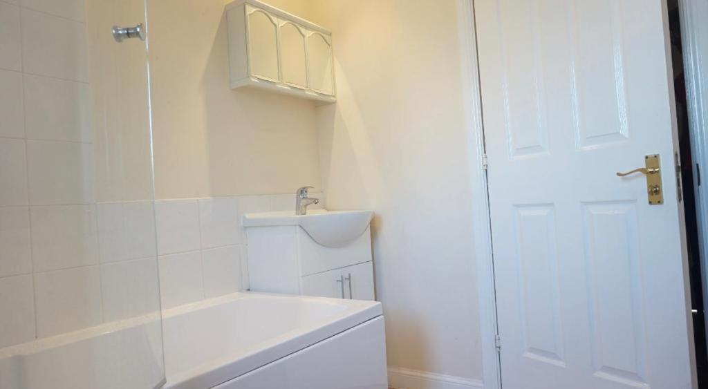 Thamesmead  Lovely Shared 3 Bed Home Near The Thames מראה חיצוני תמונה